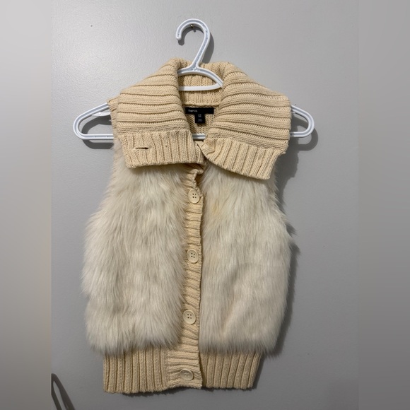 GAP Other - GAP Cozy Cream Kids Vest Large (10)